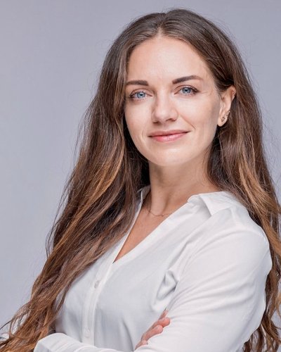 Porträt Dr. Nina Berghofer